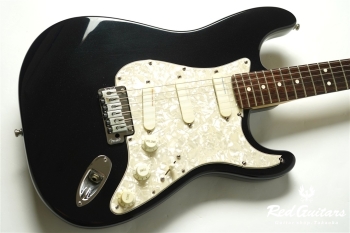 Stratocaster Plus Deluxe - Mystic Black